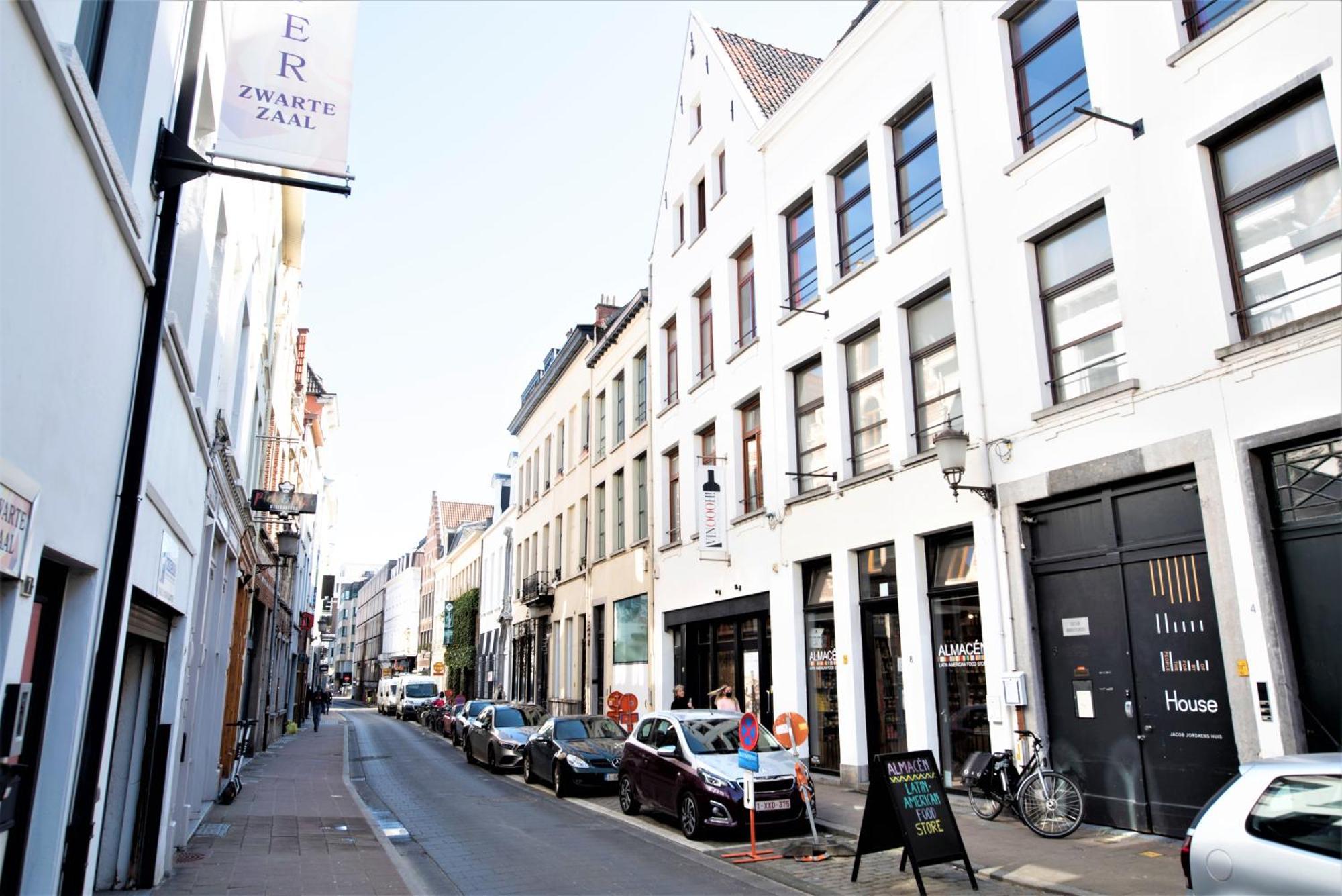 The Old Town Lodge In The Heart Of Antwerp Exterior photo